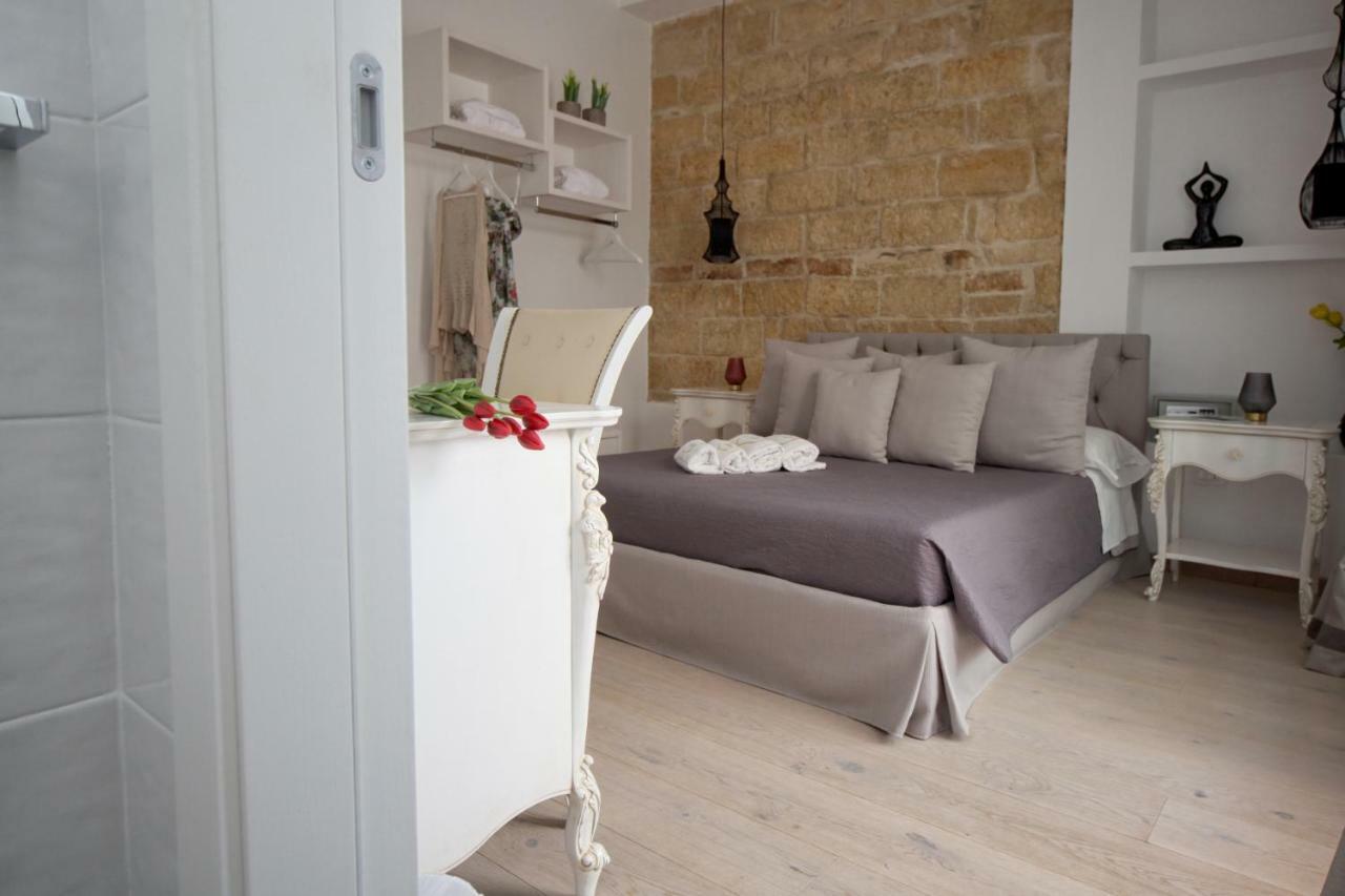 Mare Versus Luxury Suites Barletta Exterior photo