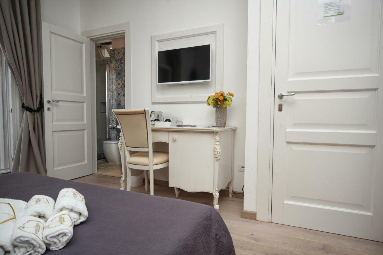 Mare Versus Luxury Suites Barletta Exterior photo