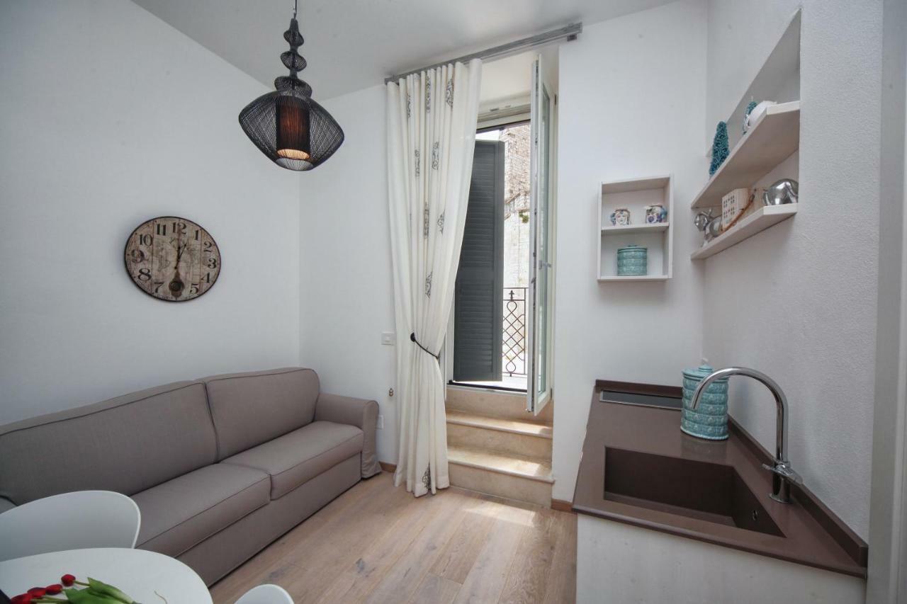 Mare Versus Luxury Suites Barletta Exterior photo